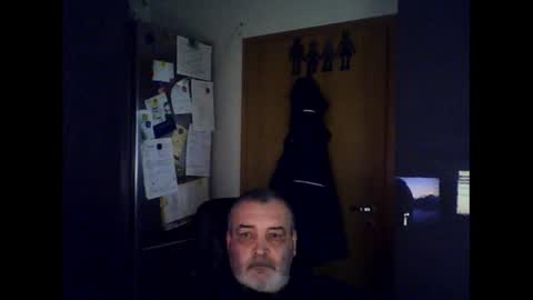 Chris online show from December 5, 7:38 am