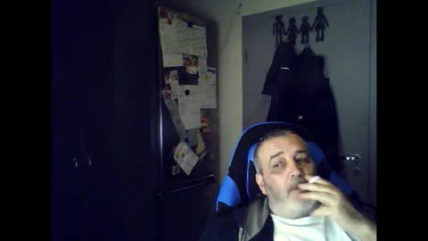 Chris online show from December 13, 7:53 pm