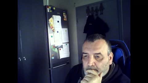 Chris online show from May 1, 5:10 am