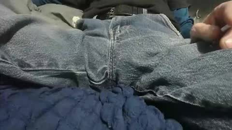 chris526520 online show from April 3, 11:07 am