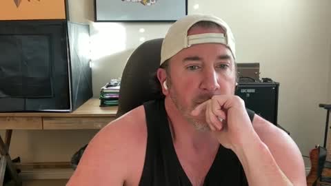 Snapshot of chris646312 chatting on March 10, 12:51 am blisstricks online show from March 10, 12:51 am