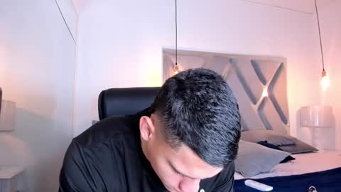 Chris Diamond online show from March 7, 9:23 pm