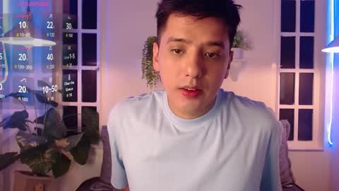 C H R I S  online show from February 13, 11:32 pm