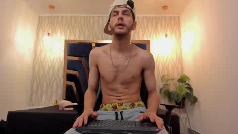 Chris online show from April 6, 11:33 am