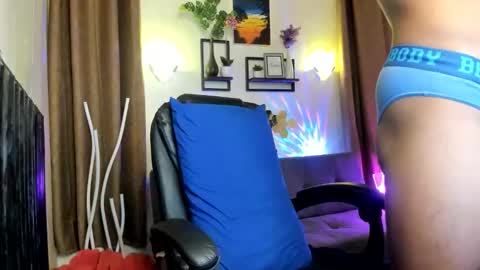 Snapshot of chris_hardfucker chatting on October 3, 10:04 pm chris_hardfucker online show from October 3, 10:04 pm