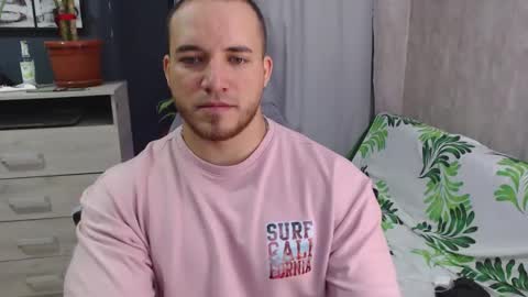chris_huntter online show from February 15, 8:12 pm