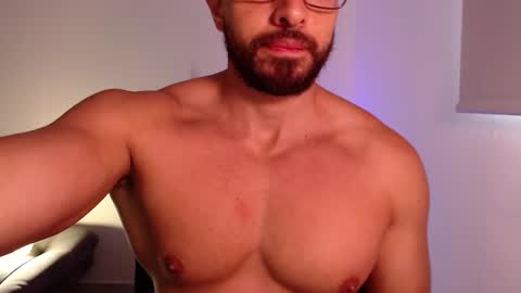 Snapshot of chris_magnum_ chatting on March 2, 2:36 pm cris Twitter magnum101010 insta magnumc20 online show from March 2, 2:36 pm