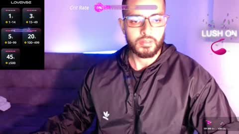 Snapshot of chris_magnum_ chatting on February 19, 12:46 am cris Twitter magnum101010 insta magnumc20 online show from February 19, 12:46 am