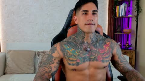 chris reilly online show from April 3, 11:12 pm