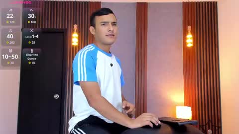 Chris online show from June 19, 2:00 pm