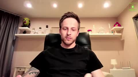 Chris online show from June 9, 1:07 am