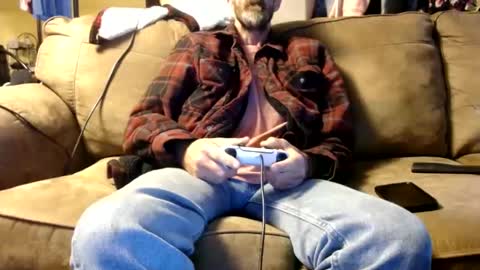 Snapshot of chrisintn chatting on October 9, 10:25 pm chrisintn online show from October 9, 10:25 pm