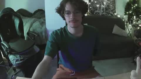 Chris online show from December 5, 5:40 pm