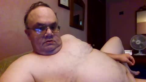 Snapshot of chrismini312 chatting on October 6, 4:55 pm Chris The Jerk Off King online show from October 6, 4:55 pm