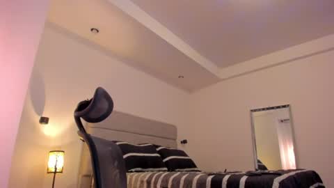 chrismorgan24 online show from June 27, 1:41 am