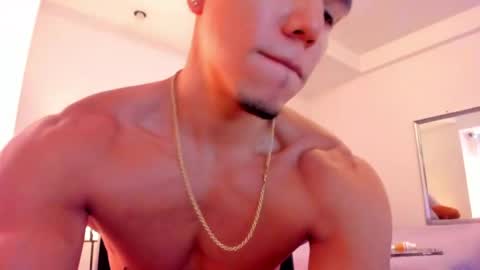 chrismorgan24 online show from April 25, 2:14 pm