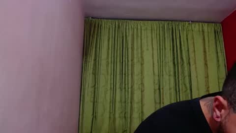 chriss_james online show from February 4, 2:07 am