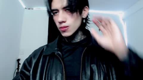 CHRIS  INDEPENT MODEL online show from January 28, 9:50 pm