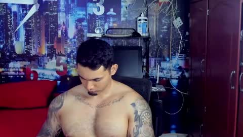 Chriss Stewart online show from May 6, 2:12 am