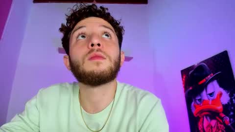 Hi dont forguet to follow me    online show from November 20, 7:02 pm