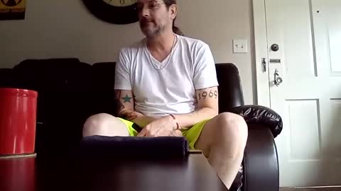 Hopeless romantic online show from February 9, 5:01 pm