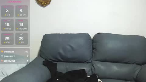 Snapshot of christian_musclet4 chatting on October 10, 4:17 am ---Chistian--- online show from October 10, 4:17 am