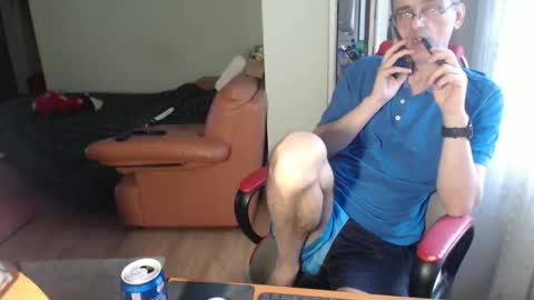 ChristiantBoy online show from April 3, 4:04 pm