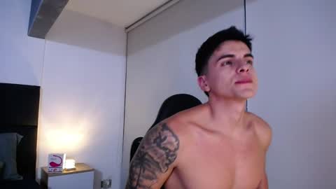 Snapshot of christianvalenzia chatting on October 9, 10:36 pm Christian online show from October 9, 10:36 pm