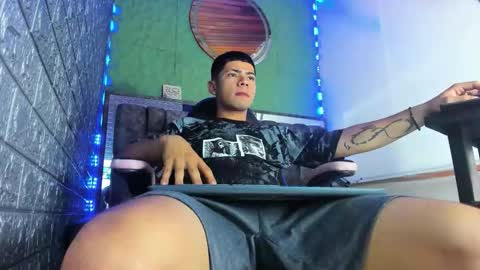 Christoper Giraldo online show from March 11, 3:30 pm