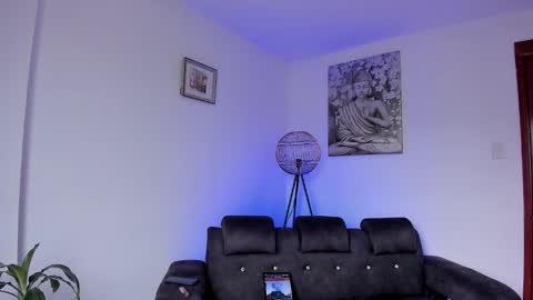 christopherwest1 online show from March 27, 12:17 pm