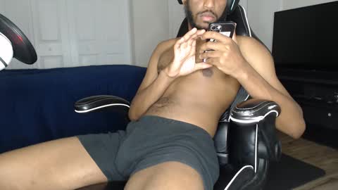 ChrisVacherx online show from October 3, 10:59 pm