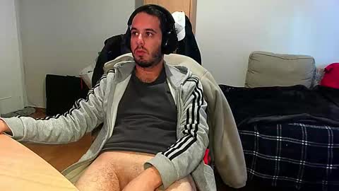 Chromefox123 online show from January 9, 1:27 pm