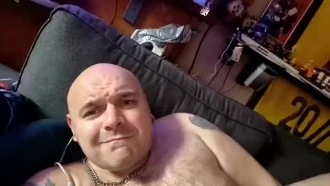 chubbyman44 online show from May 18, 7:58 am