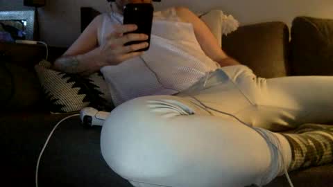 Snapshot of chuchujelly chatting on February 25, 12:14 am chuchujelly online show from February 25, 12:14 am