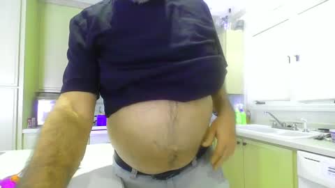 Snapshot of chuck354139 chatting on December 31, 3:31 pm chuck354139 online show from December 31, 3:31 pm