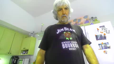 Snapshot of chuck354139 chatting on January 28, 3:46 pm chuck354139 online show from January 28, 3:46 pm