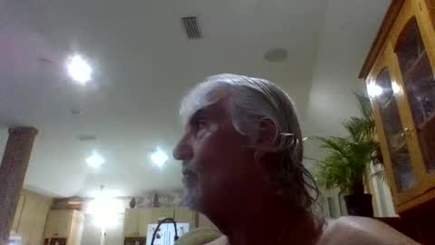 chuck354139 online show from October 20, 1:31 am