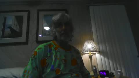 Snapshot of chuck354139 chatting on January 14, 10:17 am chuck354139 online show from January 14, 10:17 am
