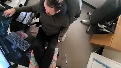 chuck7891 online show from October 24, 5:47 pm