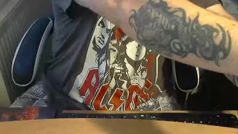 chunkisgreat online show from November 3, 4:09 pm