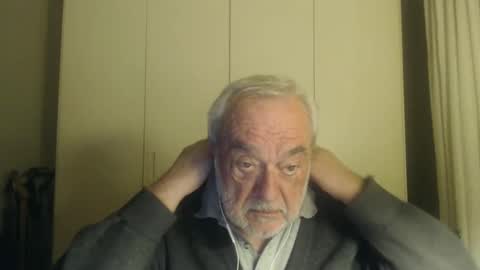 ciaoamoremio4 online show from December 8, 2:28 am