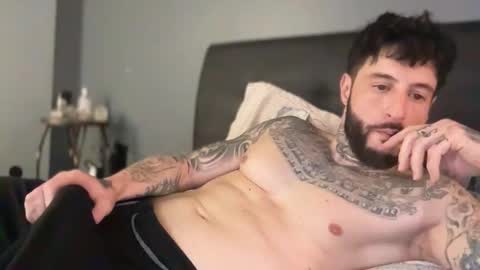 cicigetthe85 online show from February 5, 12:50 am