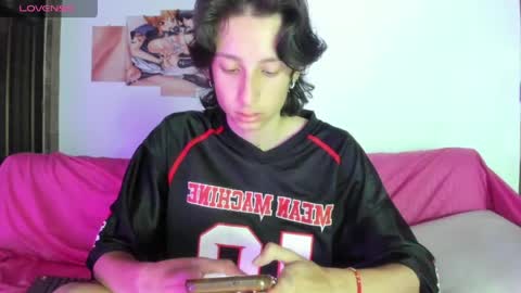 cirosky_elchicopolla online show from April 24, 4:15 am