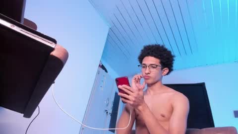 cj_davis1 online show from May 5, 2:02 am