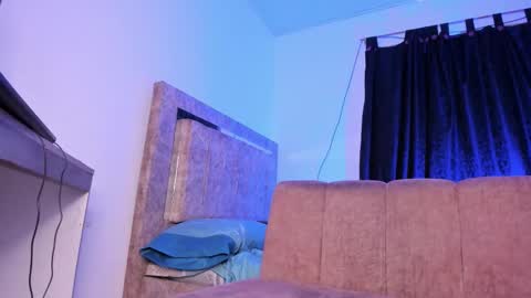 cj_davis1 online show from February 15, 2:51 am