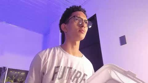 cj_davis1 online show from November 10, 4:39 am