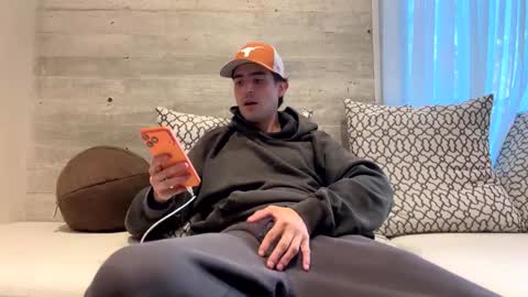 ckeefer96 online show from May 11, 10:40 pm