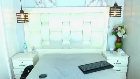 Clarense online show from November 20, 1:32 pm