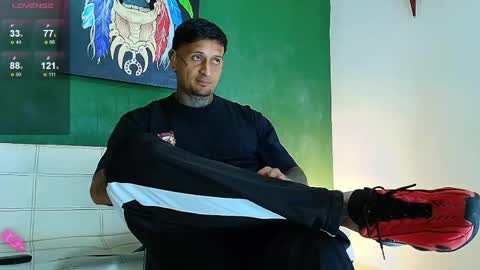 Juanpaindependent model online show from April 13, 8:09 pm