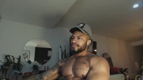 clark_strong online show from April 25, 12:41 pm